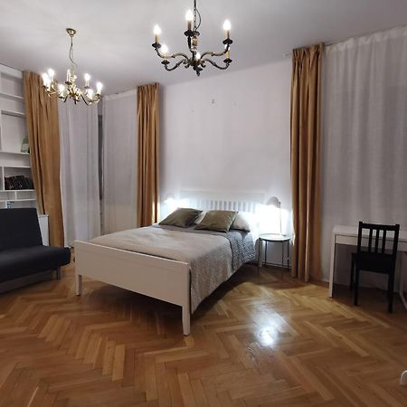 Cozy Spacious Apartment With Balcony Krakow Luaran gambar
