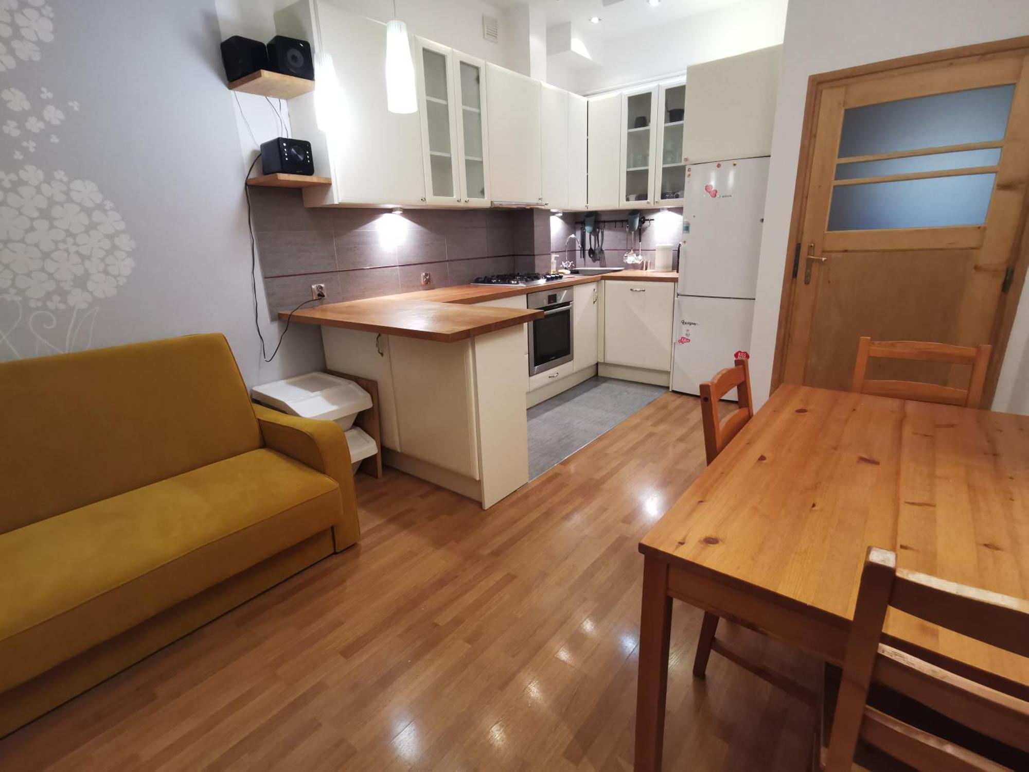 Cozy Spacious Apartment With Balcony Krakow Luaran gambar